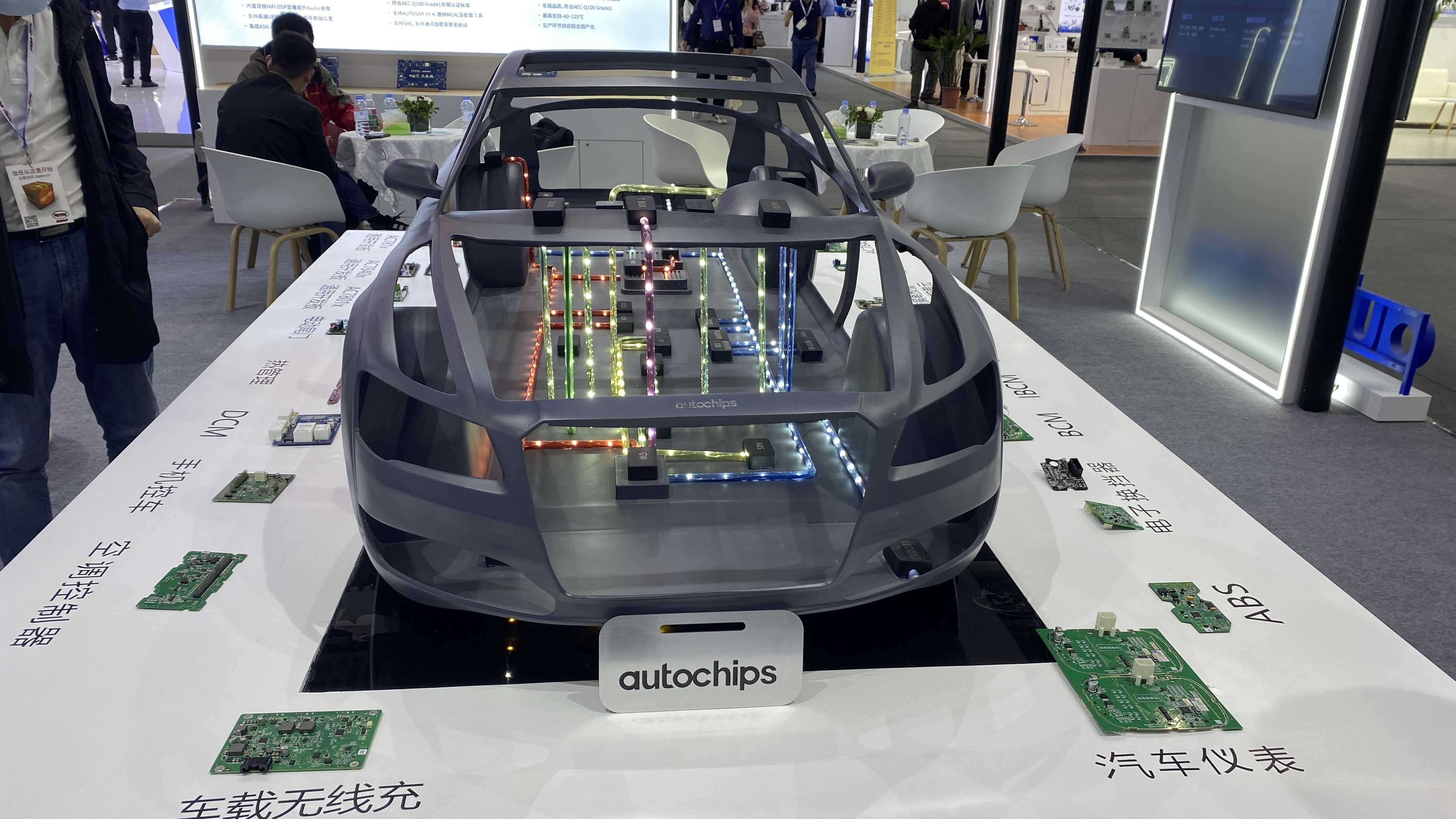 6380343476795318909442319